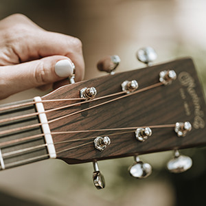How to choose a string gauge for your acoustic guitar